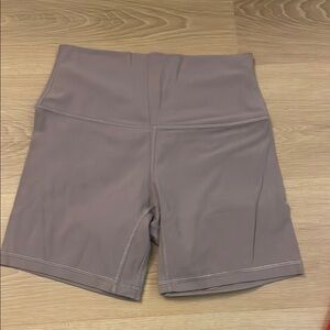 Lululemon Align High Rise Short - light purple- size 8